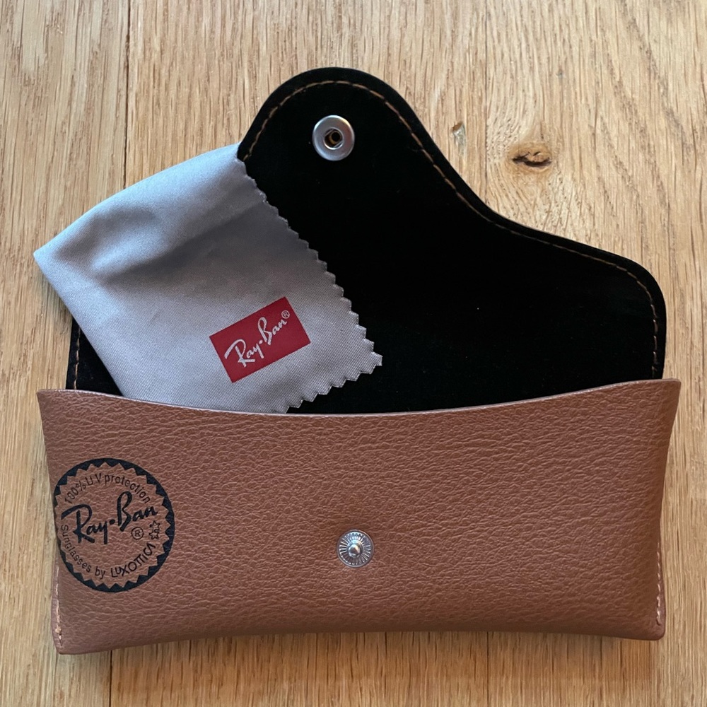 Ray Bans Sunglasses Leather Case - Brown with cleaning cloth